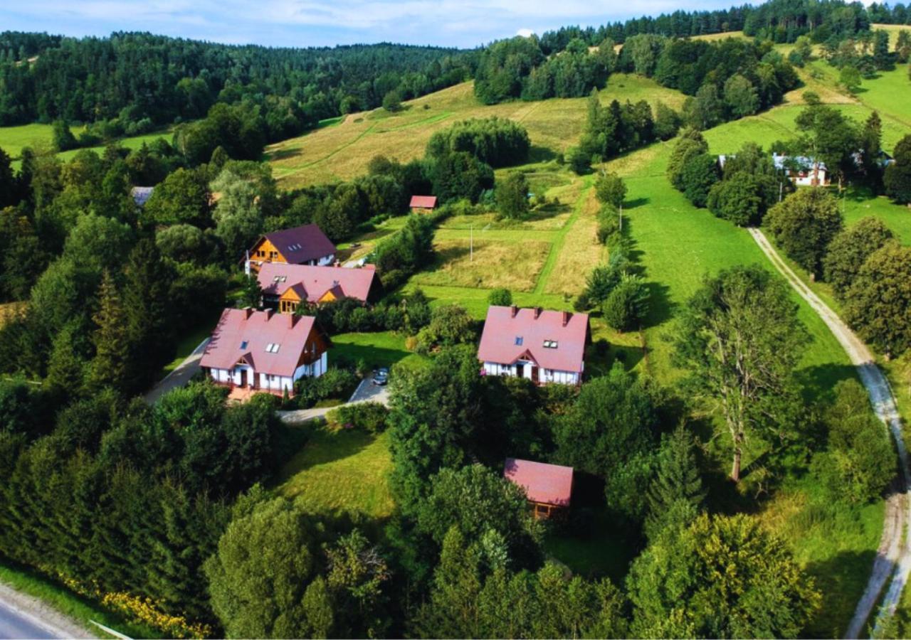 Rezydencja Bukowy Dwor Czarna  Exterior foto