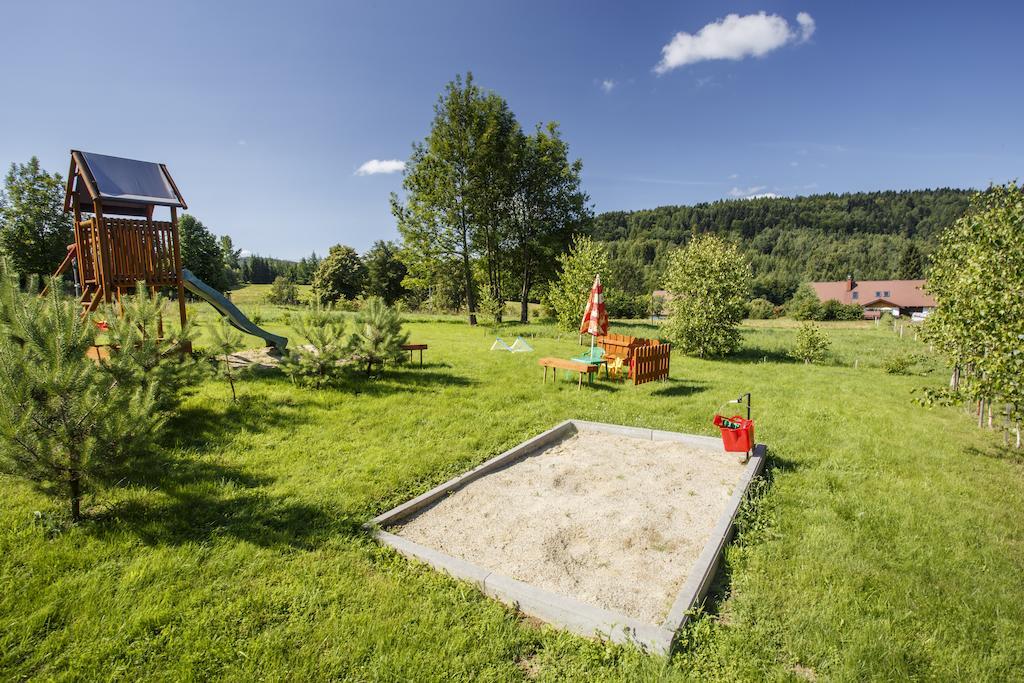 Rezydencja Bukowy Dwor Czarna  Exterior foto