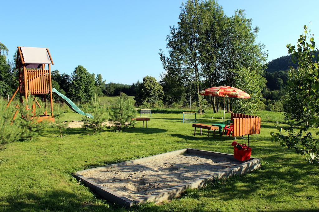 Rezydencja Bukowy Dwor Czarna  Exterior foto
